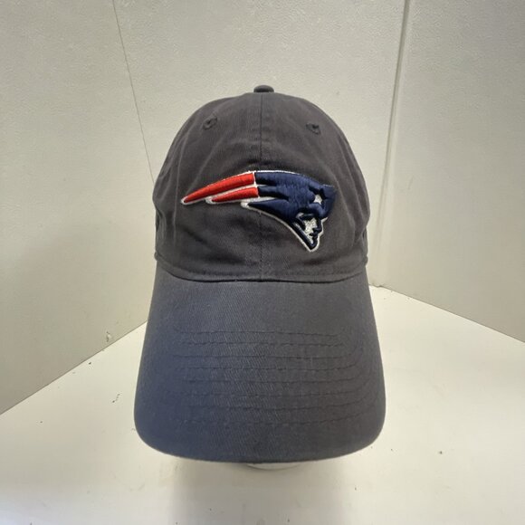 New England Patriots Fitted Hat Cap Size Medium NFL Football Reebok - Blue - Picture 1 of 6